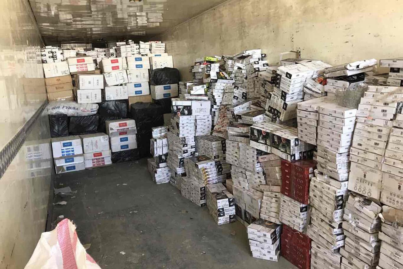 Van'da 315 bin paket kaçak sigara ele geçirildi